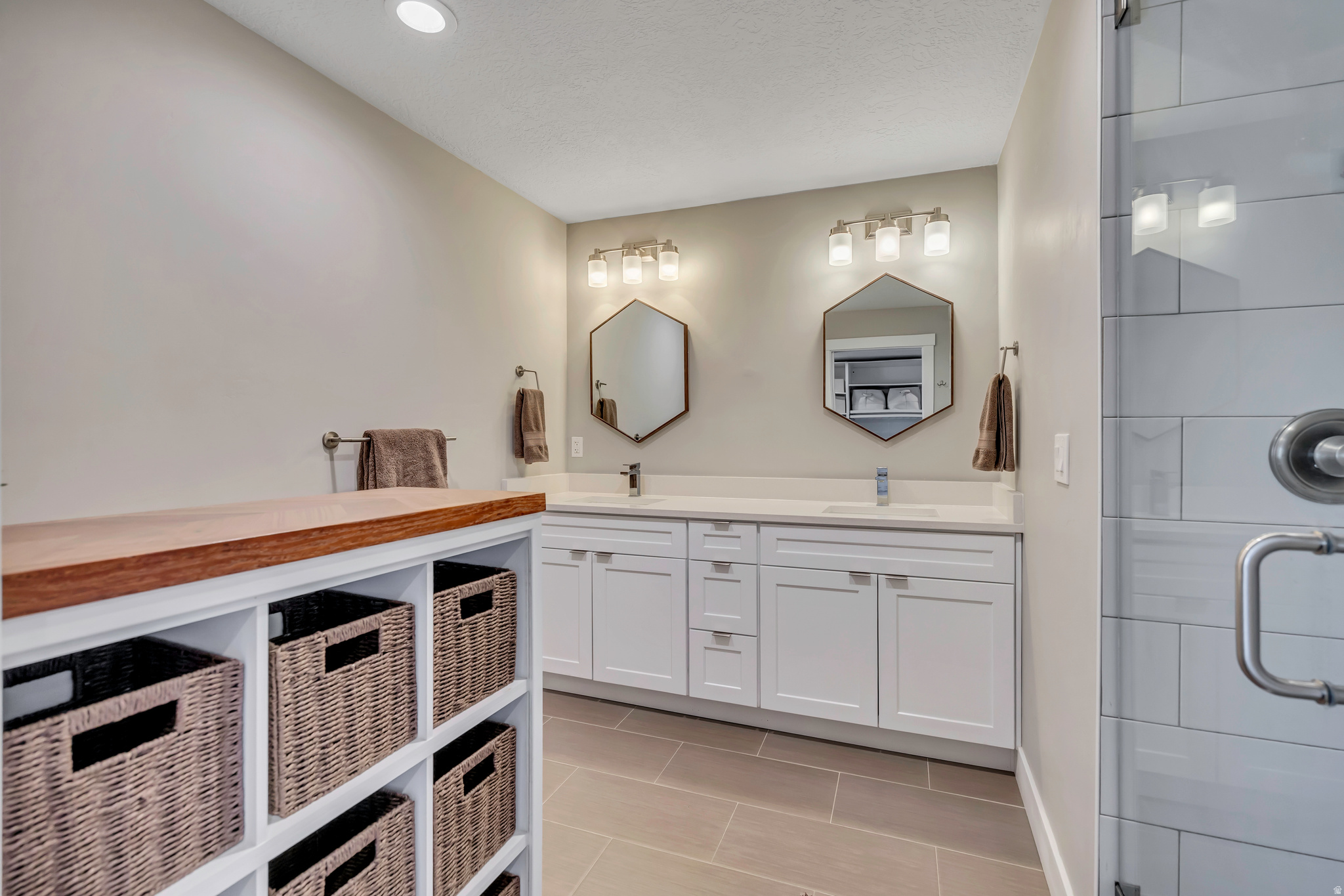 MOUNT OLYMPUS - Residential