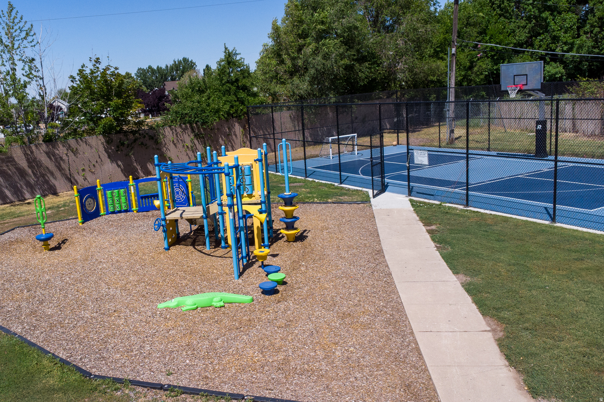 HIDDEN GLEN MOBILE ESTATES - Residential