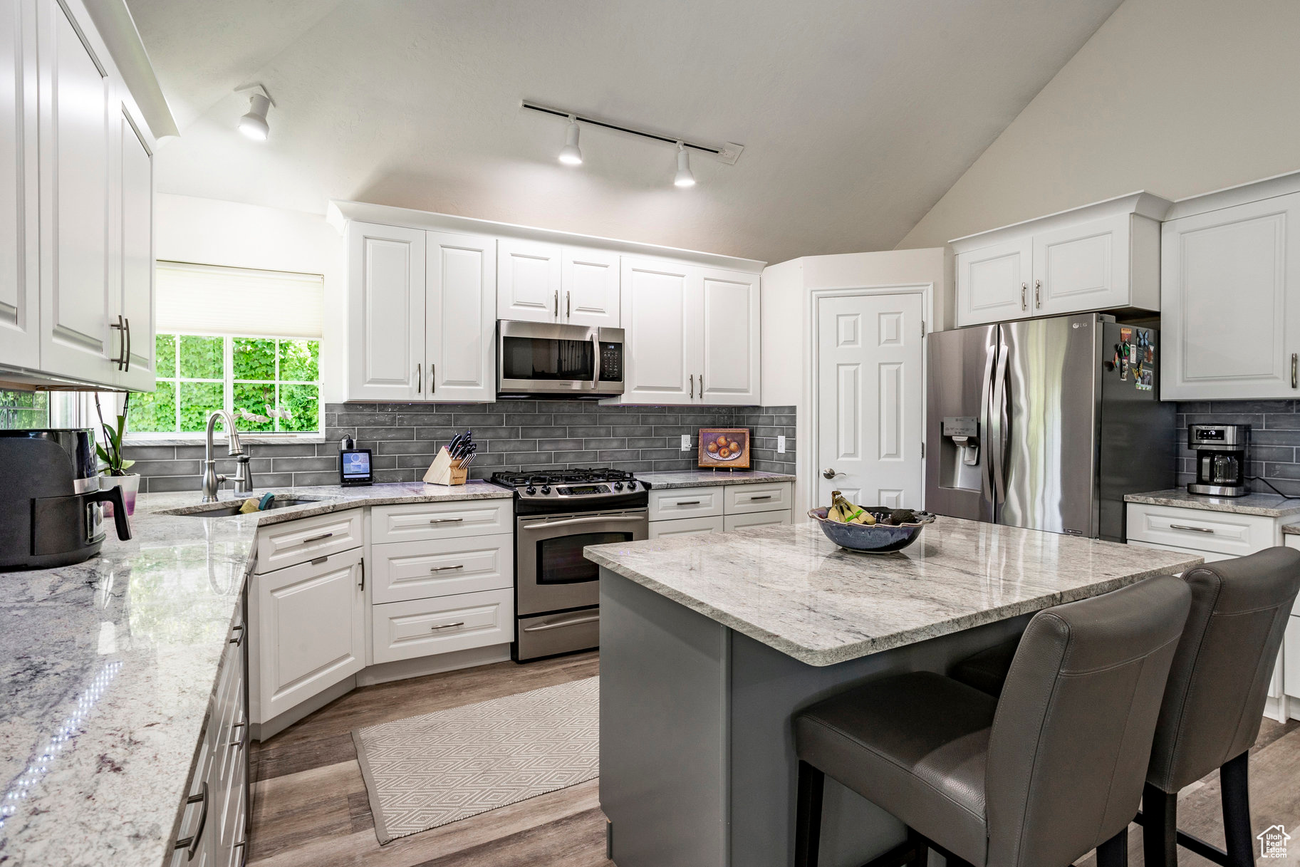 2643 E Field Point Cir, Sandy, Utah image 12