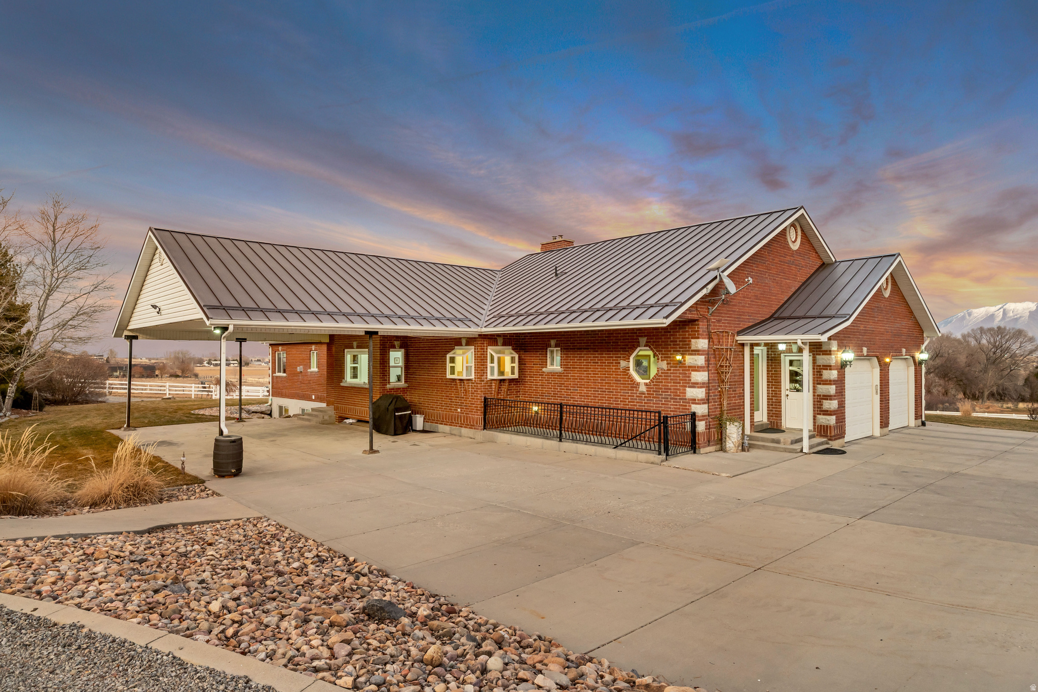 WEST MOUNTAIN RANCHES - Residential