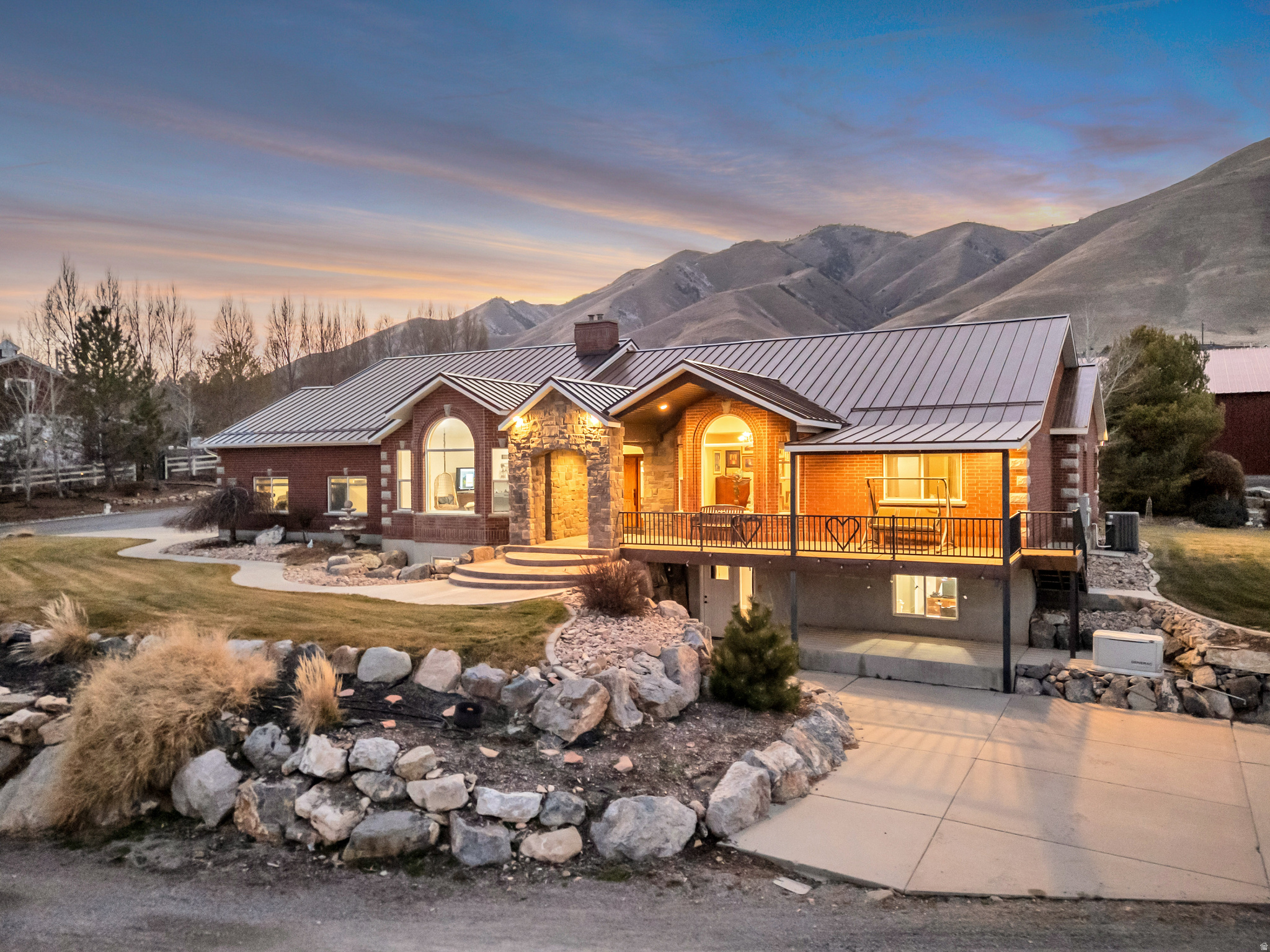 WEST MOUNTAIN RANCHES - Residential