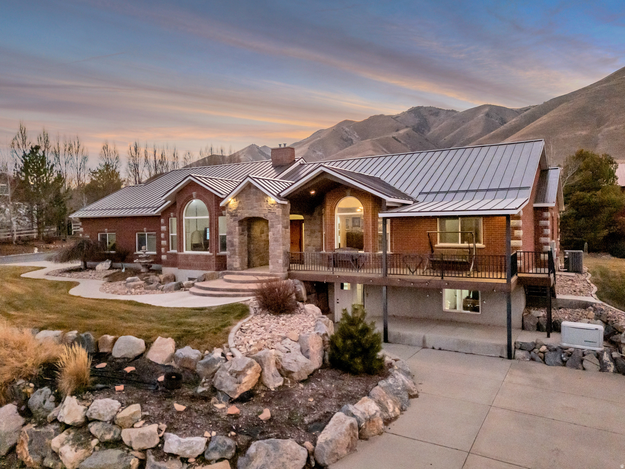 WEST MOUNTAIN RANCHES - Residential