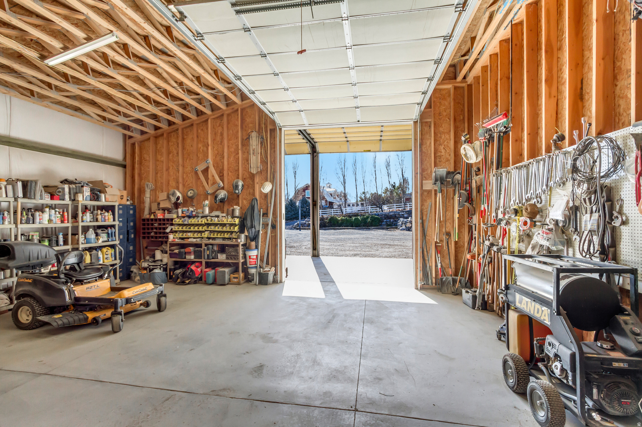 WEST MOUNTAIN RANCHES - Residential