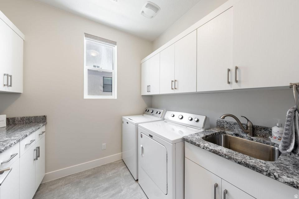 LEDGES OF ST GEORGE PH 7 - Residential