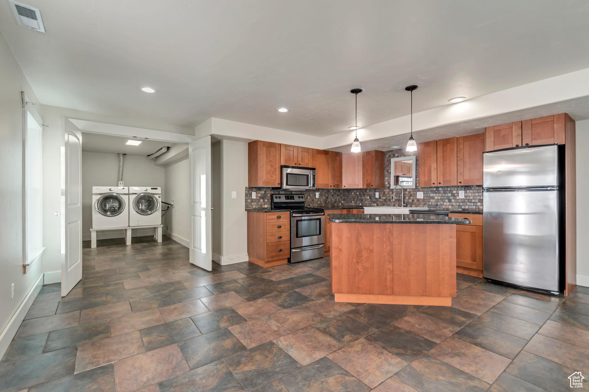 1135 Grandview Dr, Providence, Utah image 37