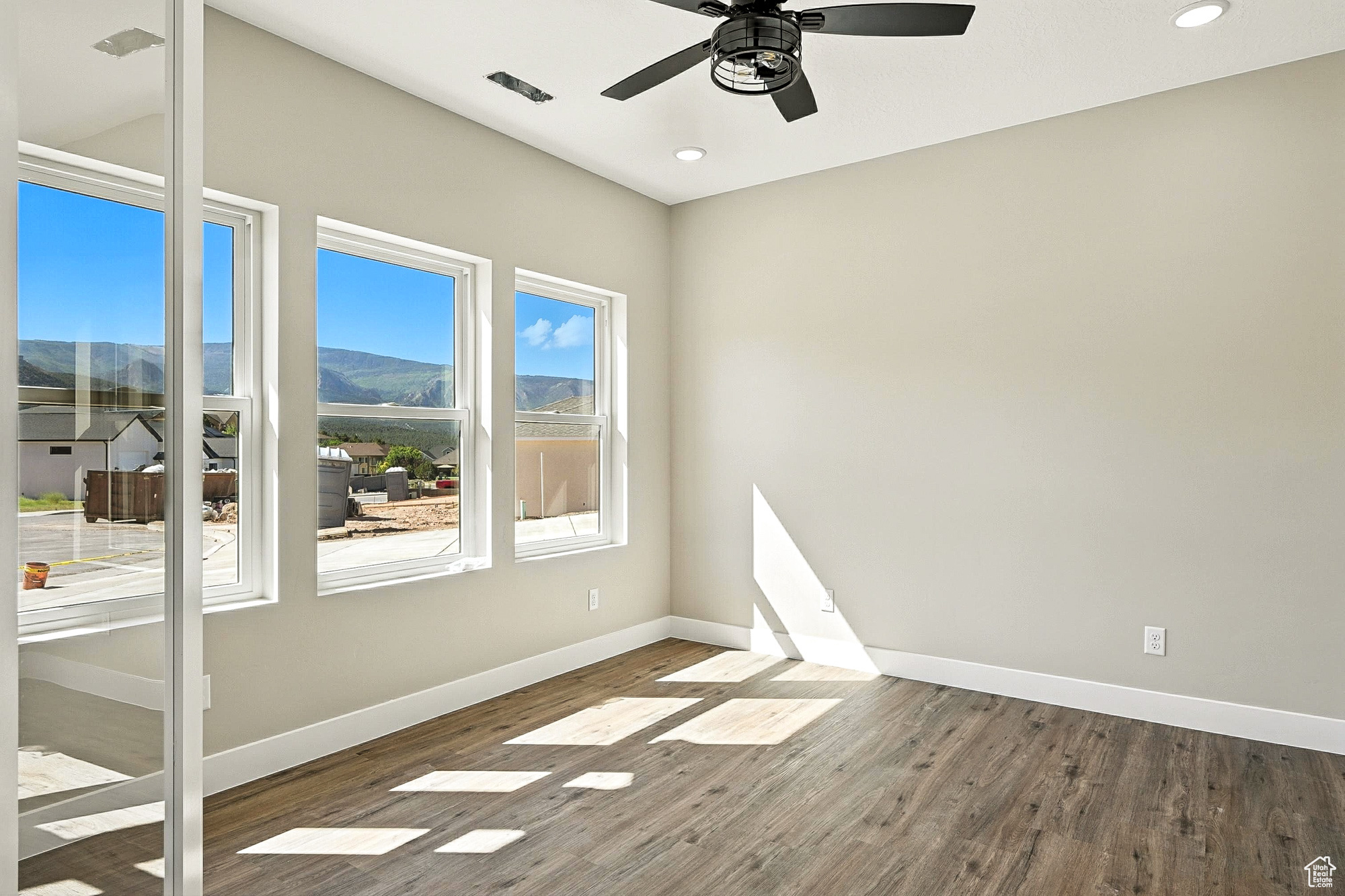 SADDLEBACK RIDGE - Residential