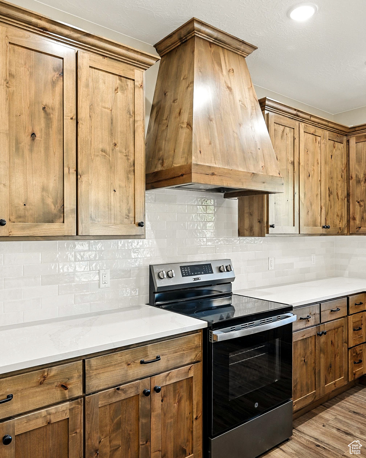 SADDLEBACK RIDGE - Residential