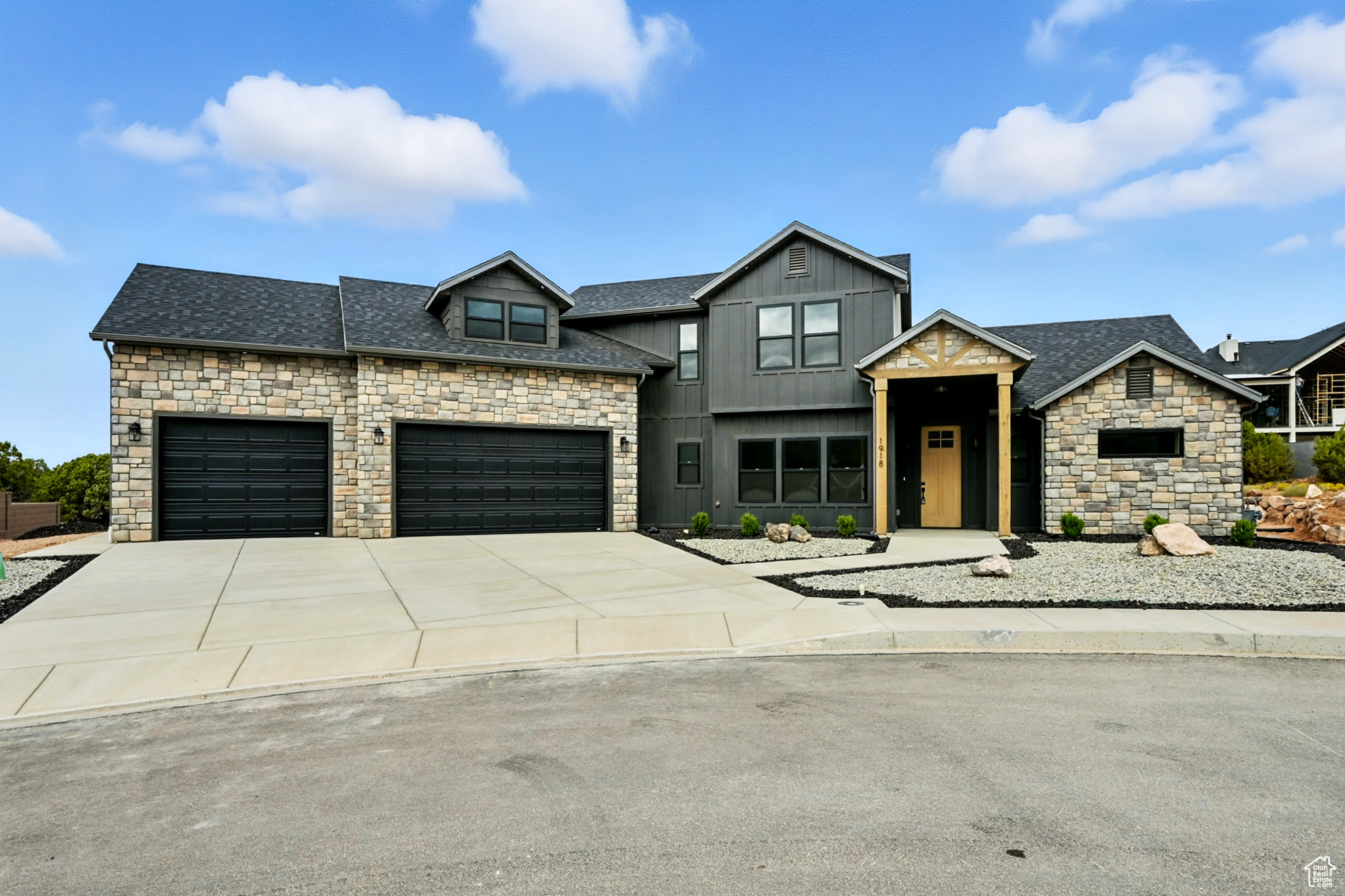 SADDLEBACK RIDGE - Residential