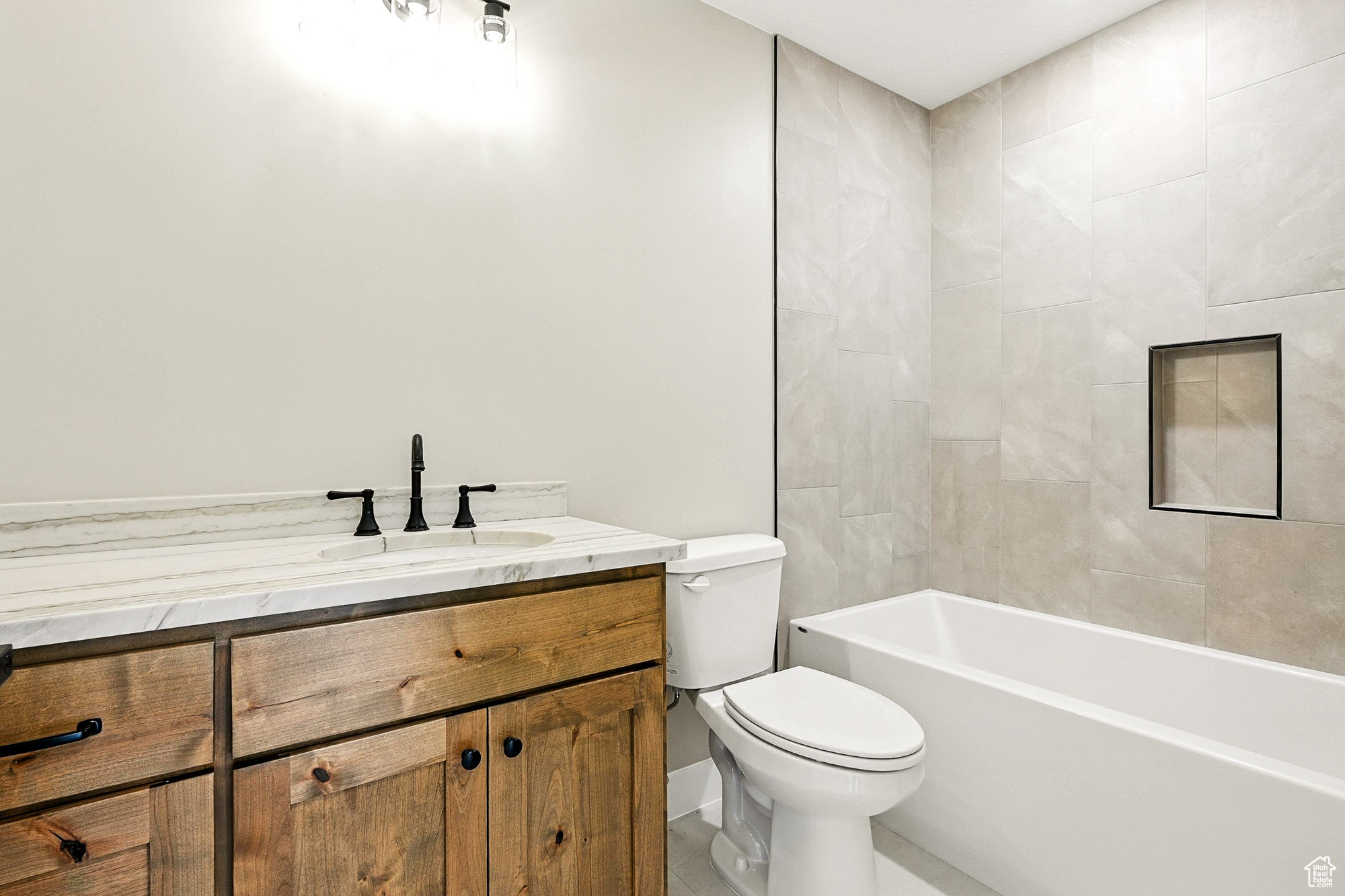 SADDLEBACK RIDGE - Residential