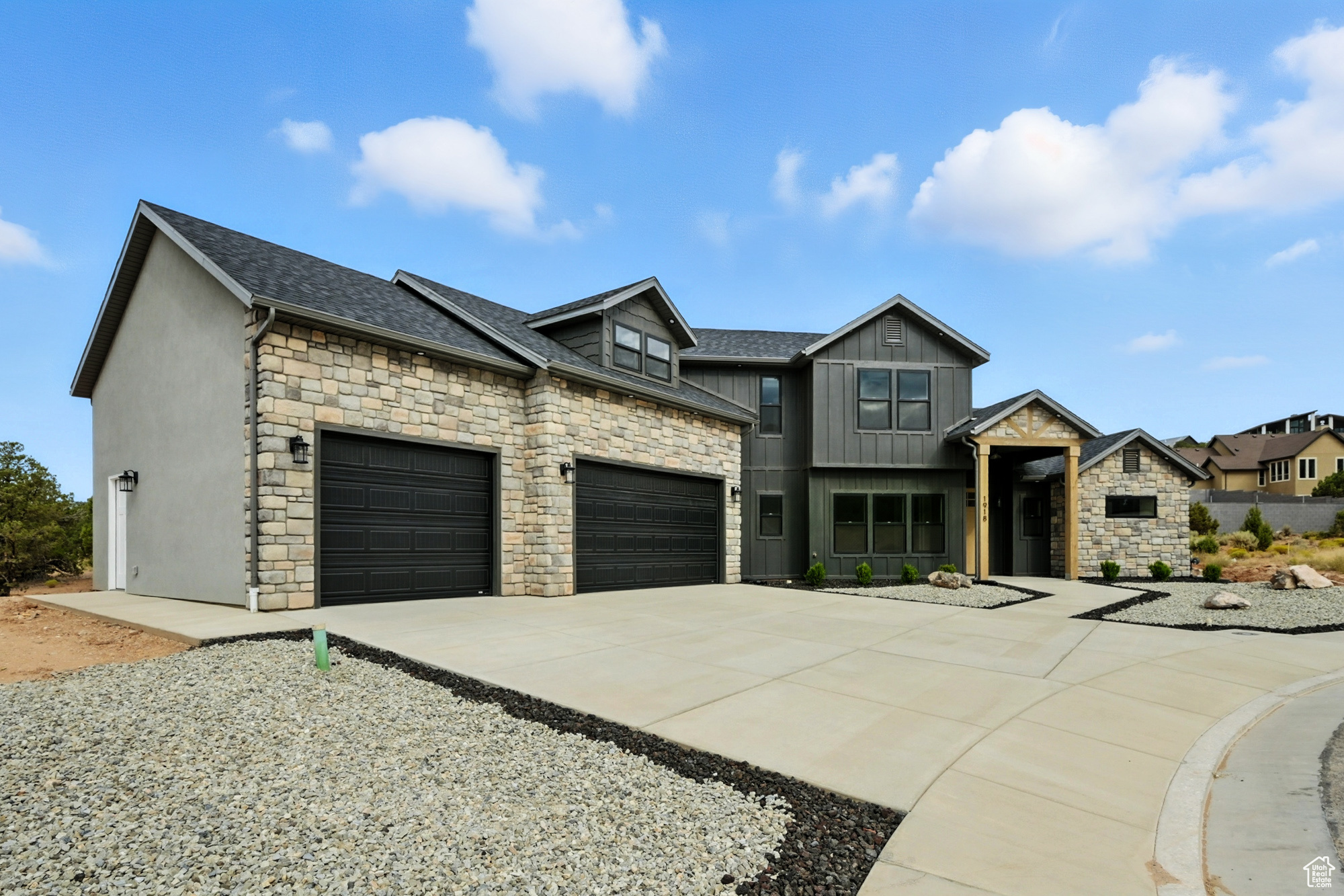 SADDLEBACK RIDGE - Residential