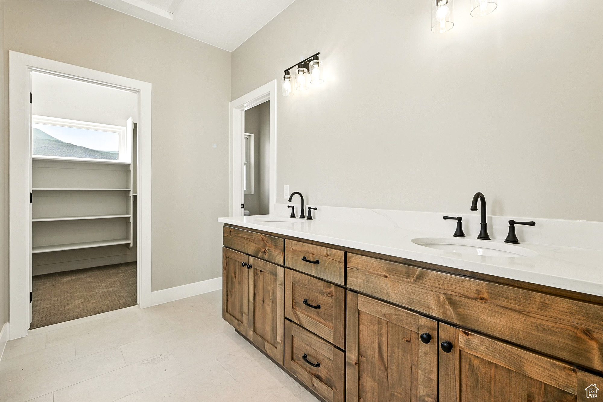 SADDLEBACK RIDGE - Residential