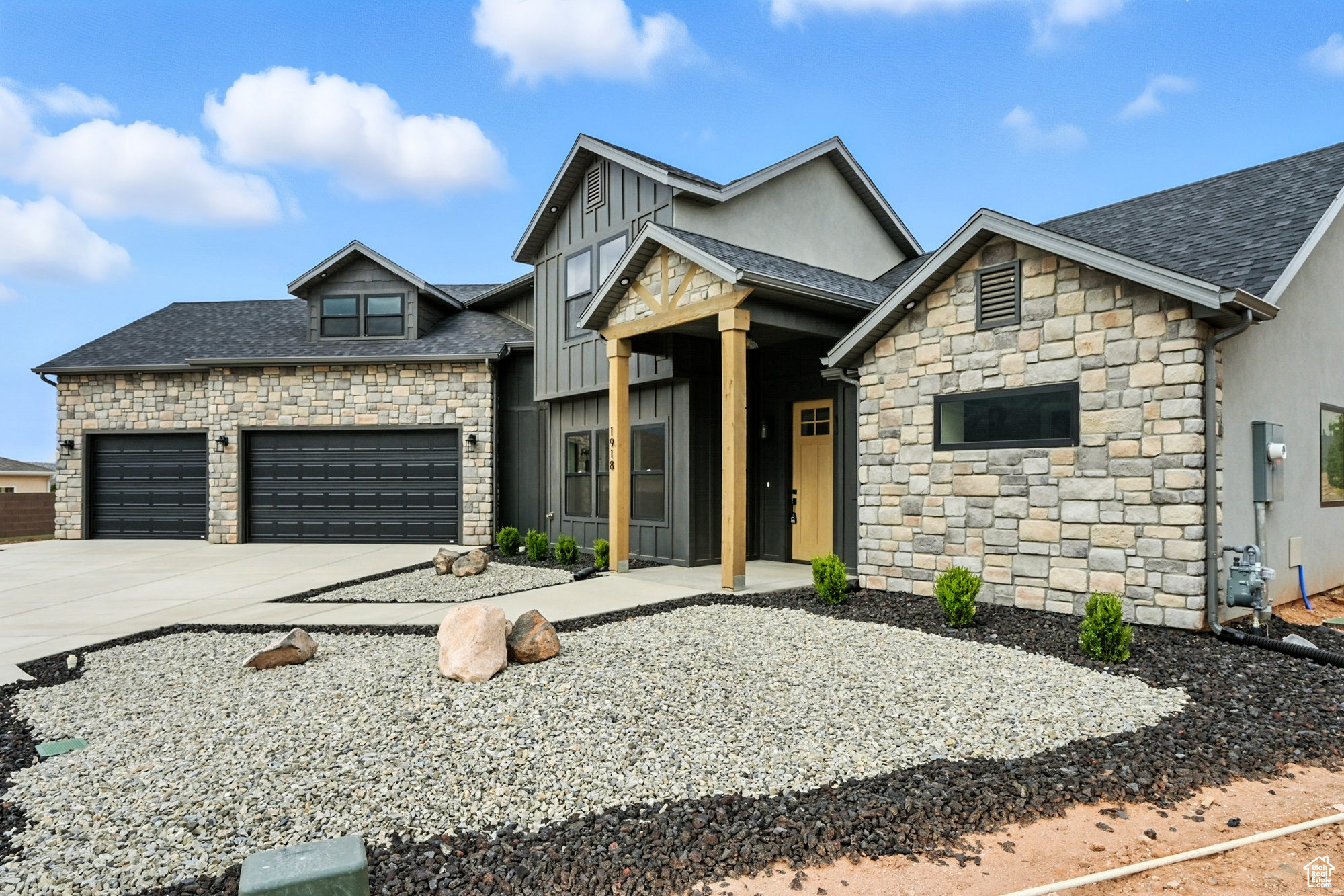 SADDLEBACK RIDGE - Residential