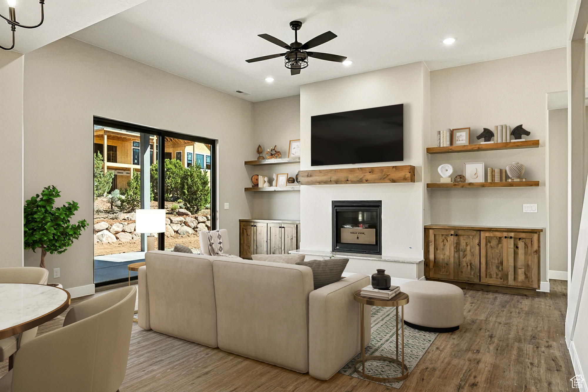 SADDLEBACK RIDGE - Residential