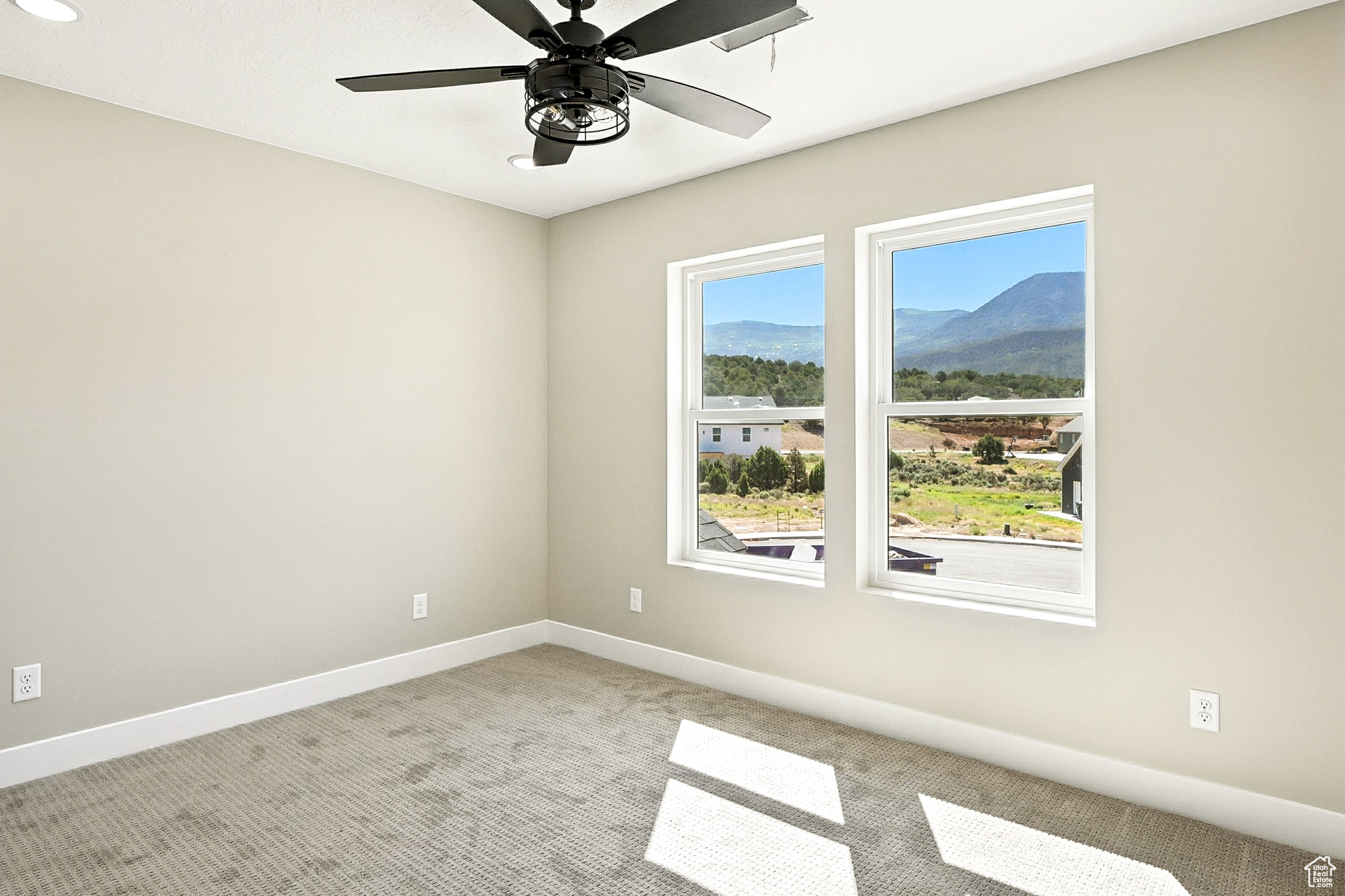 SADDLEBACK RIDGE - Residential