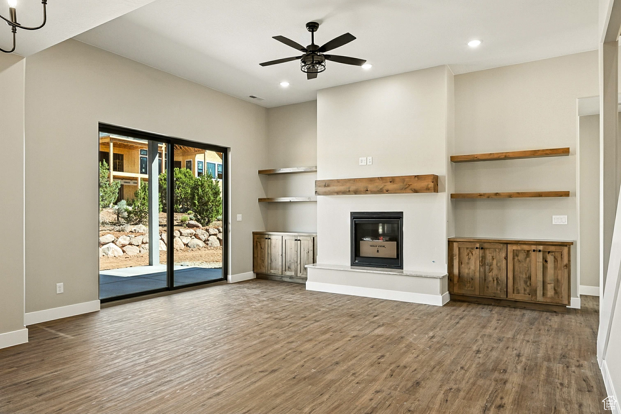 SADDLEBACK RIDGE - Residential