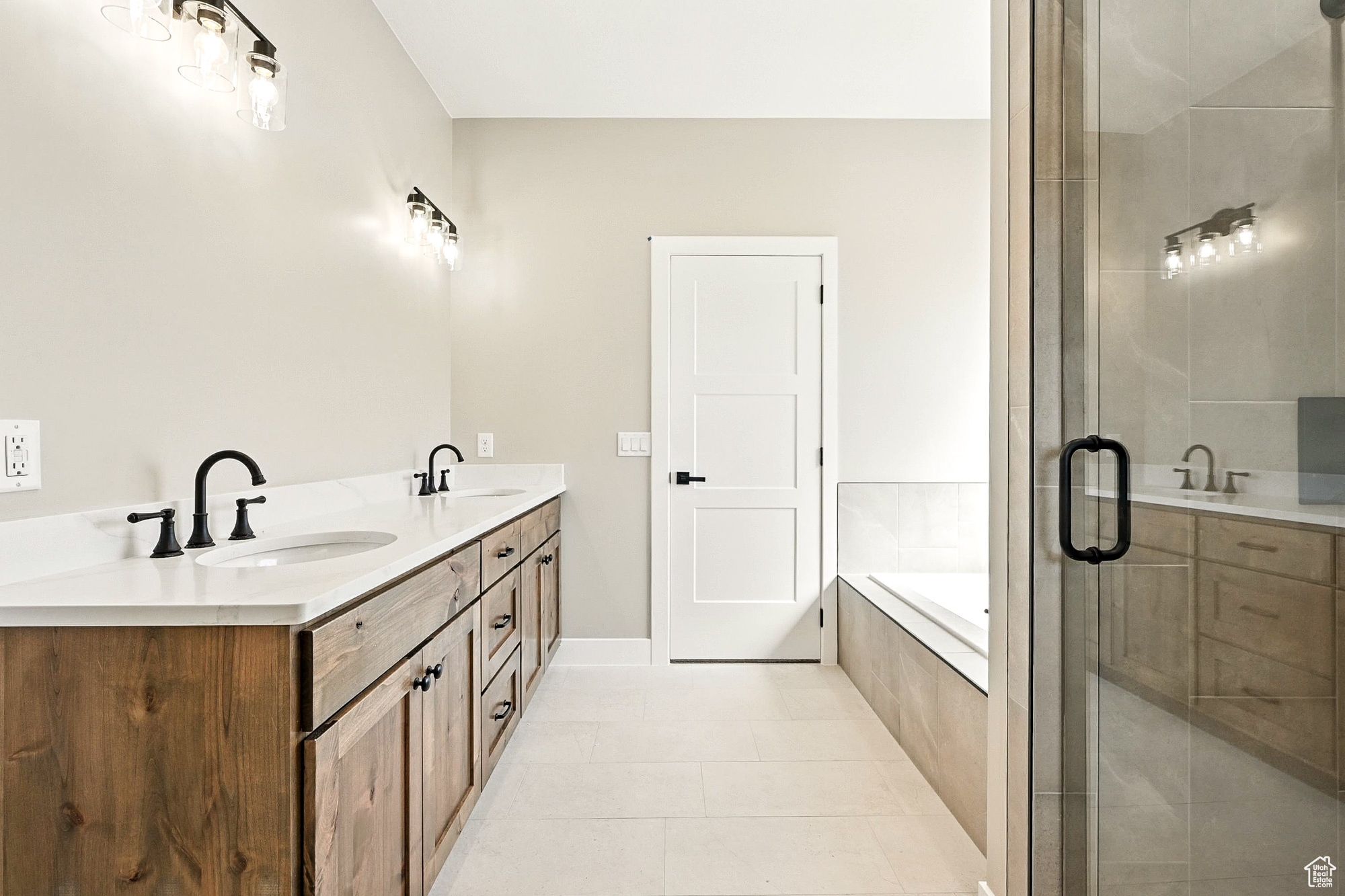 SADDLEBACK RIDGE - Residential