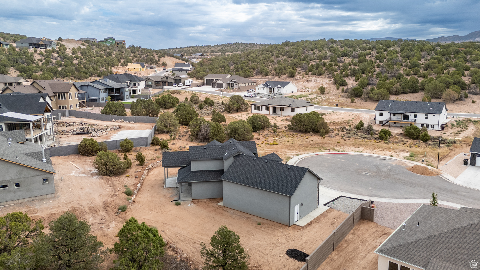 SADDLEBACK RIDGE - Residential