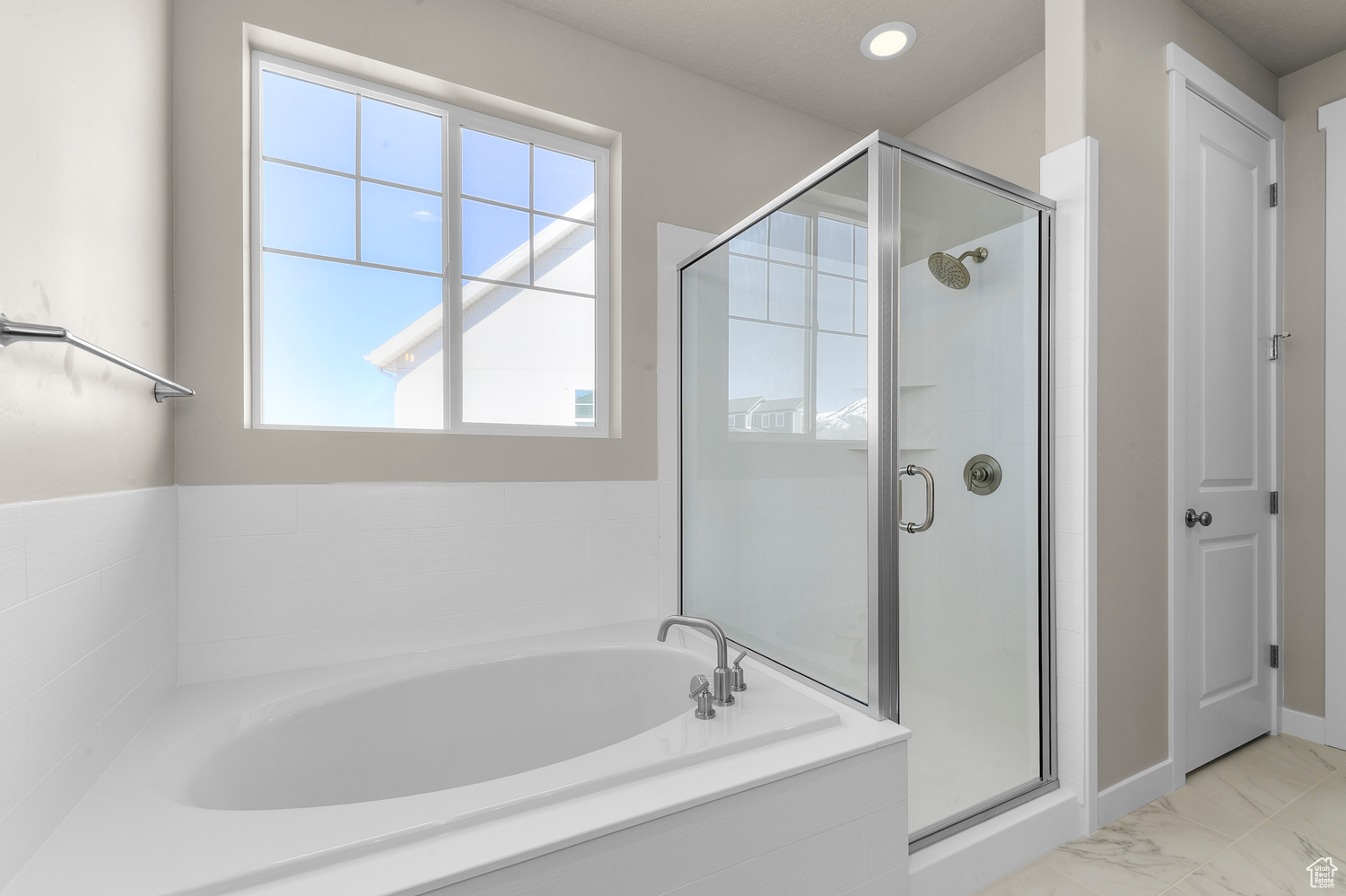 OVERLAND GARDENS D186 - Residential
