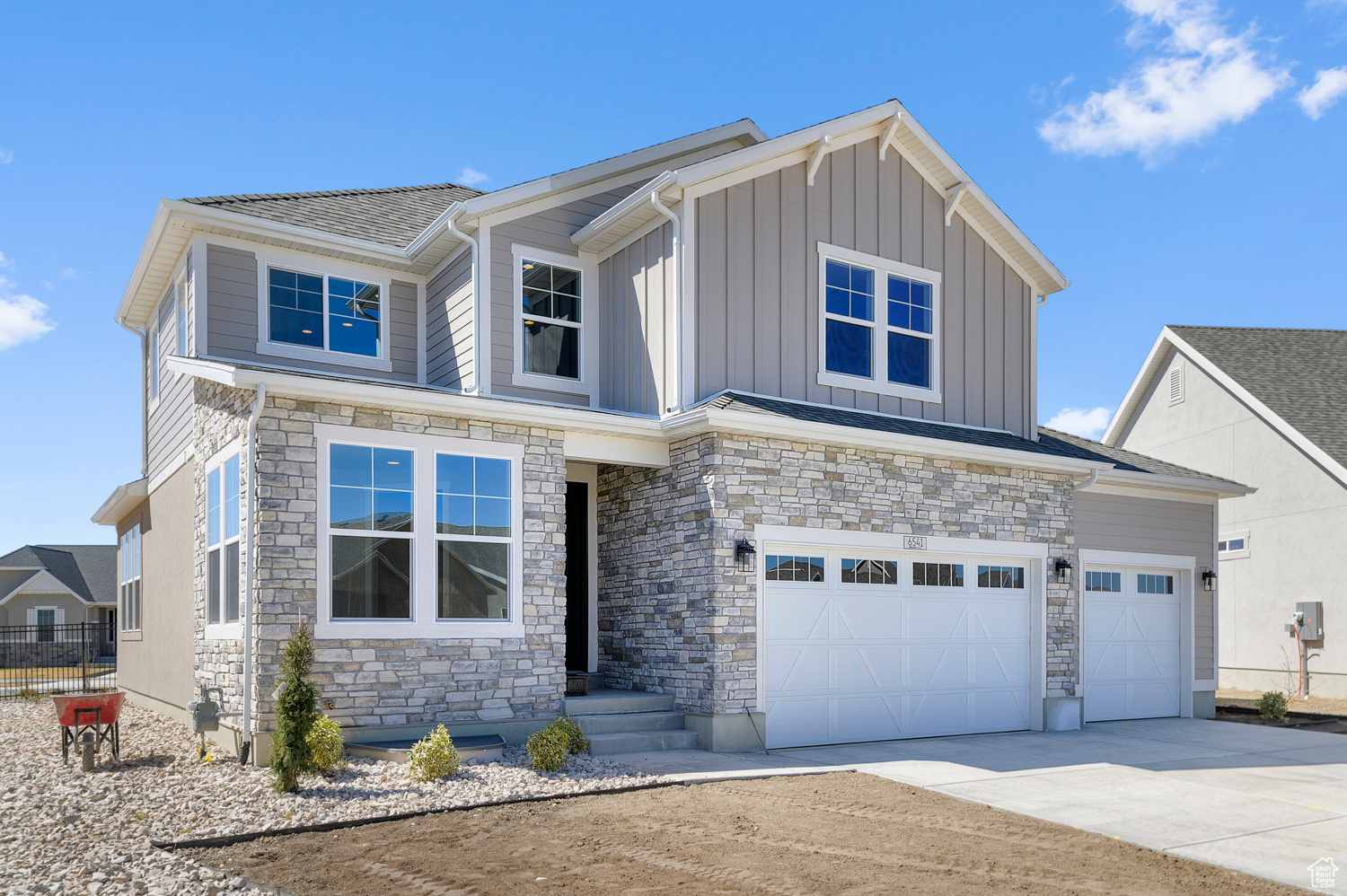 OVERLAND GARDENS D186 - Residential