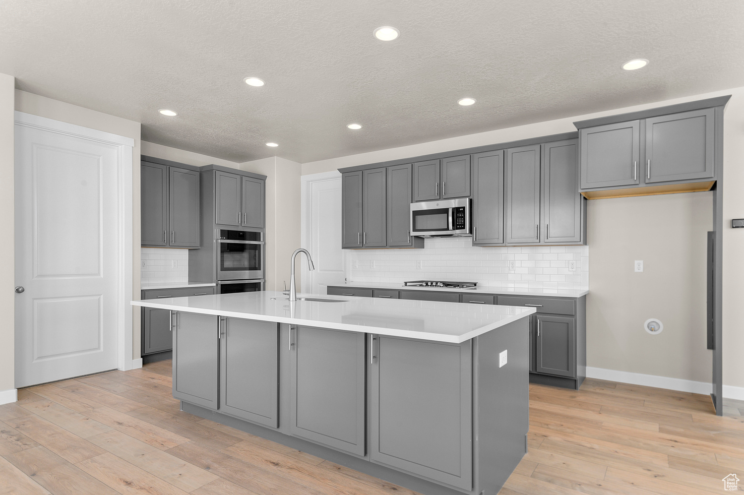 OVERLAND GARDENS D186 - Residential
