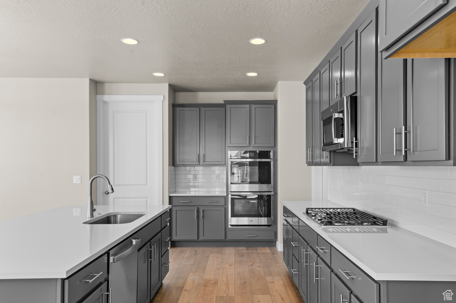 OVERLAND GARDENS D186 - Residential