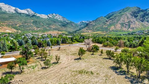 Tiny photo for 1436 N GROVE DR #3, Alpine, UT 84004 (MLS # 2113577)