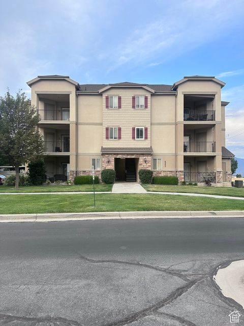 Photo of 6995 S TOURIST LN W #7, West Jordan, UT 84081 (MLS # 2105667)