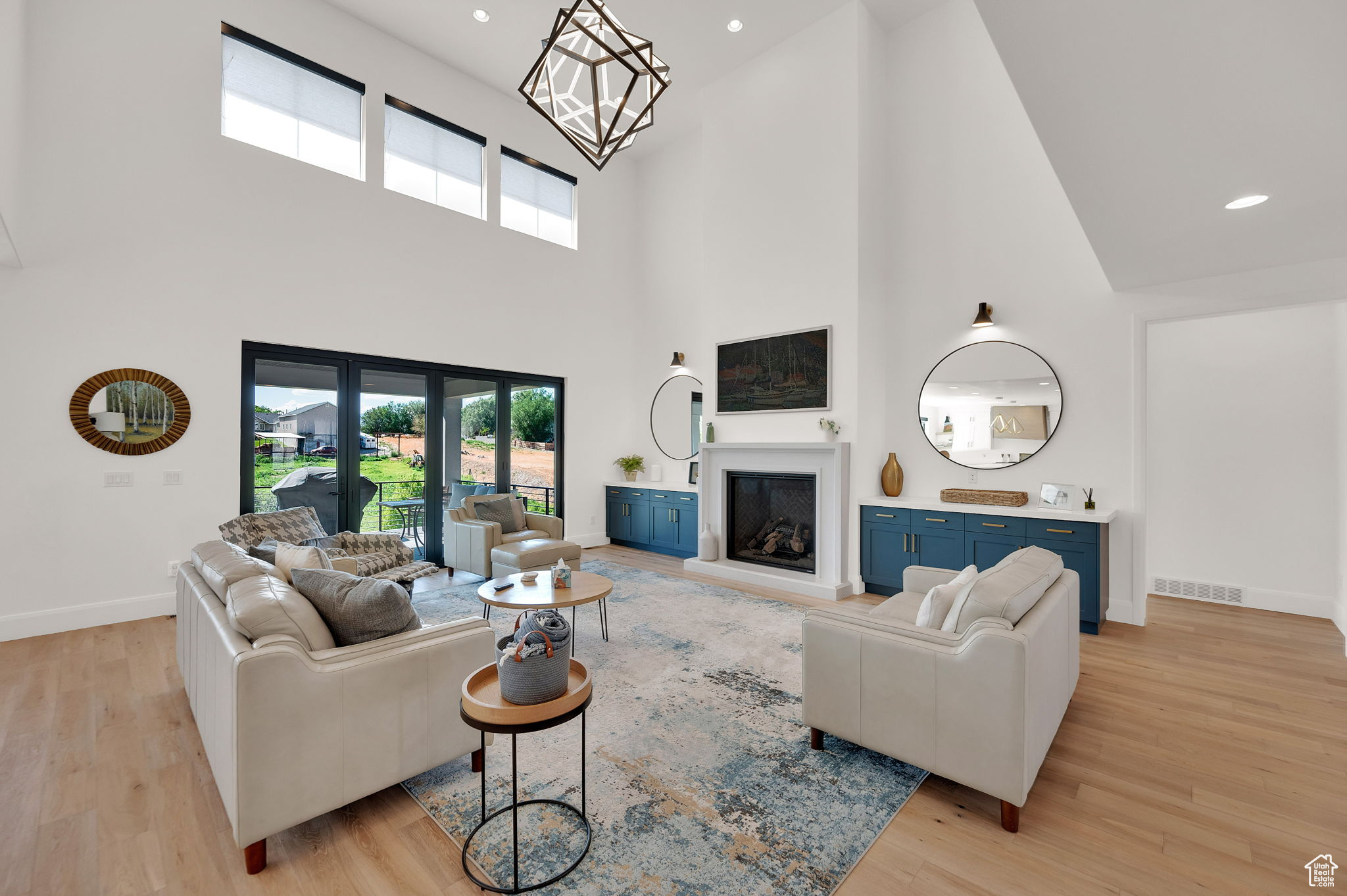 BIG WILLOW - Residential