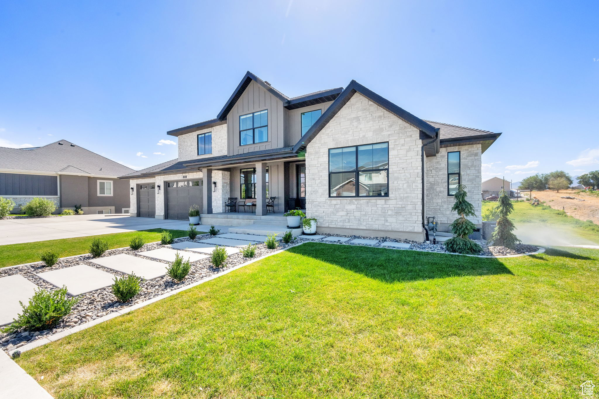BIG WILLOW - Residential