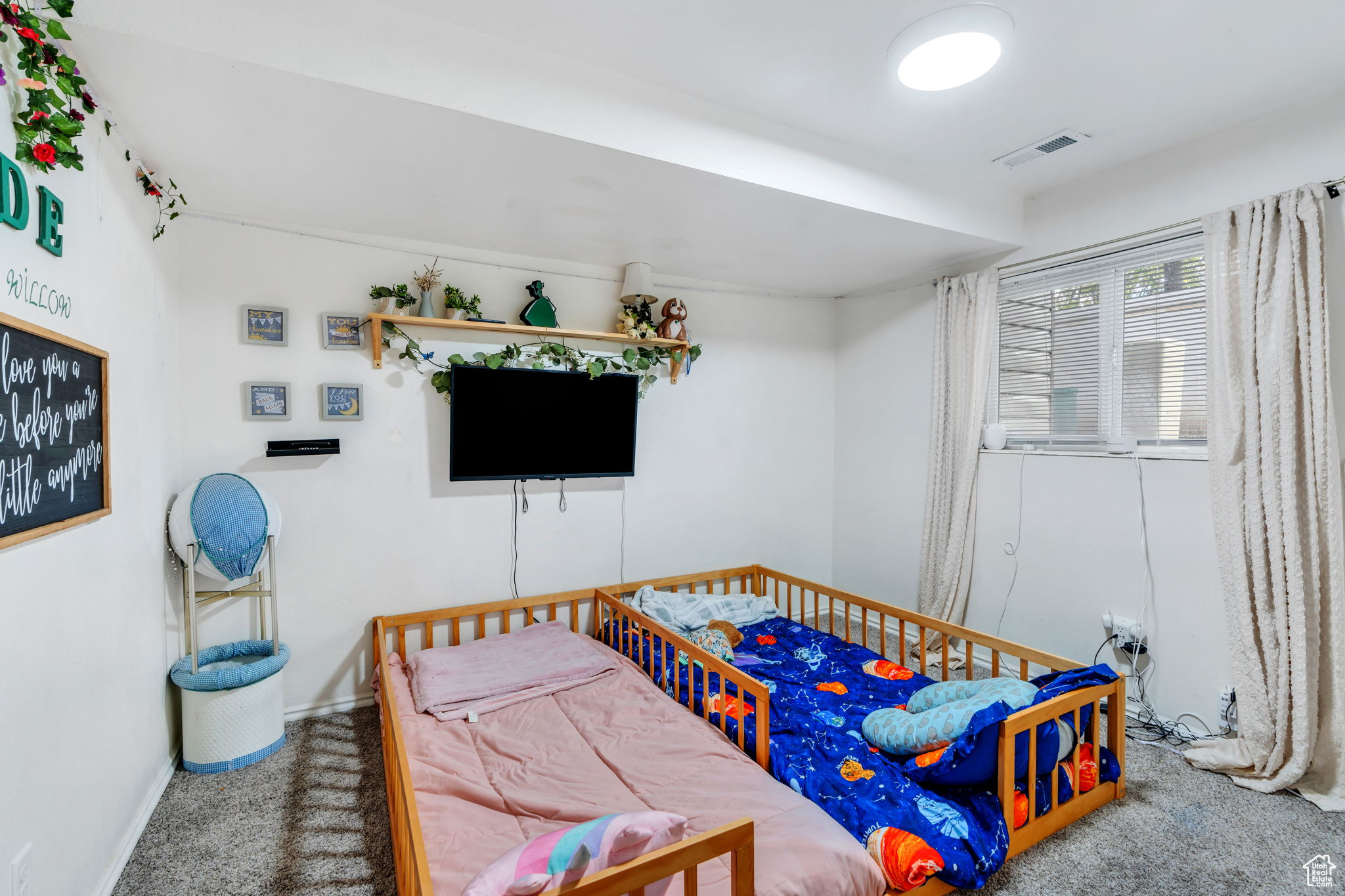 WILLOWBROOK HILL CON - Residential