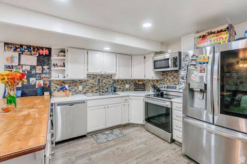 Tiny photo for 1661 WILLOWBROOK DR, Provo, UT 84604 (MLS # 2118282)