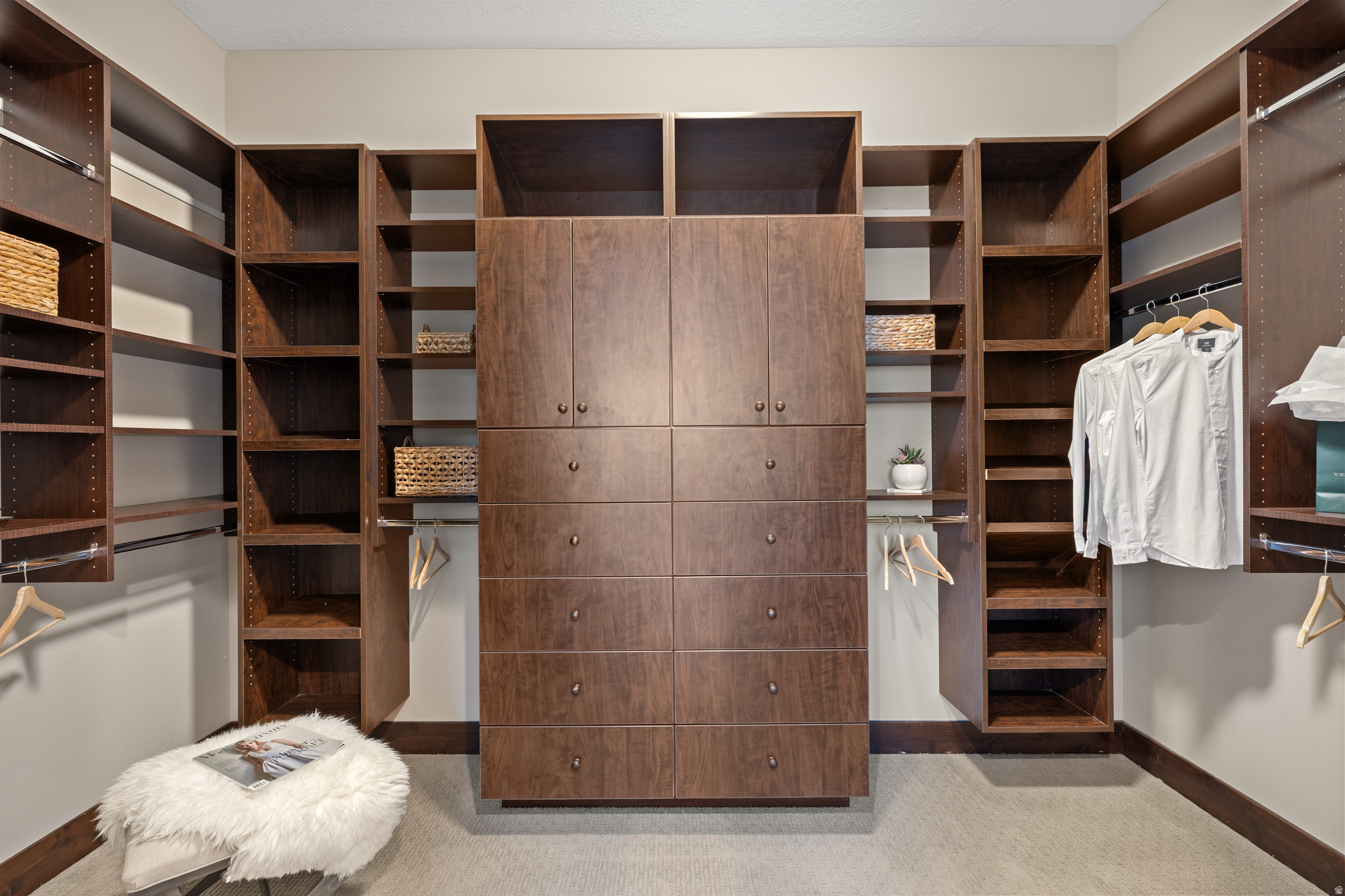 RED LEDGES - Residential