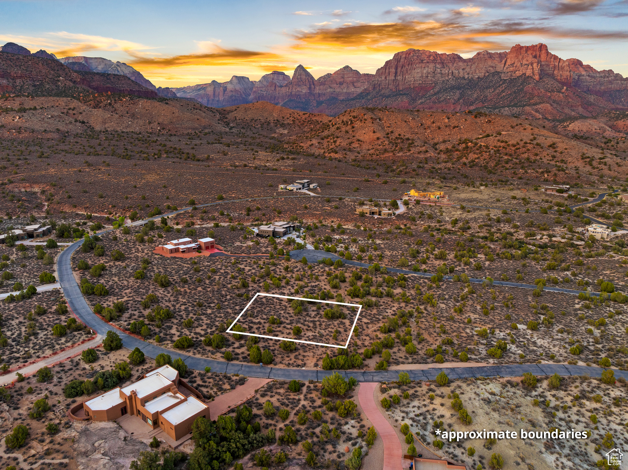 ANASAZI PLATEAU - Land