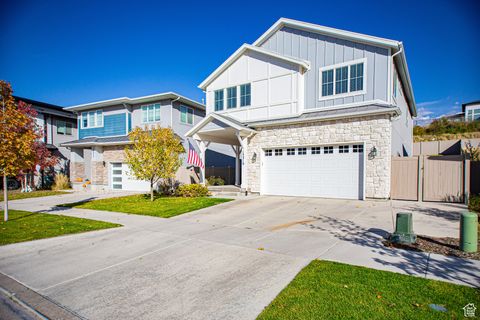 Tiny photo for 15319 S PARK BLUFF WAY, Bluffdale, UT 84065 (MLS # 2119583)