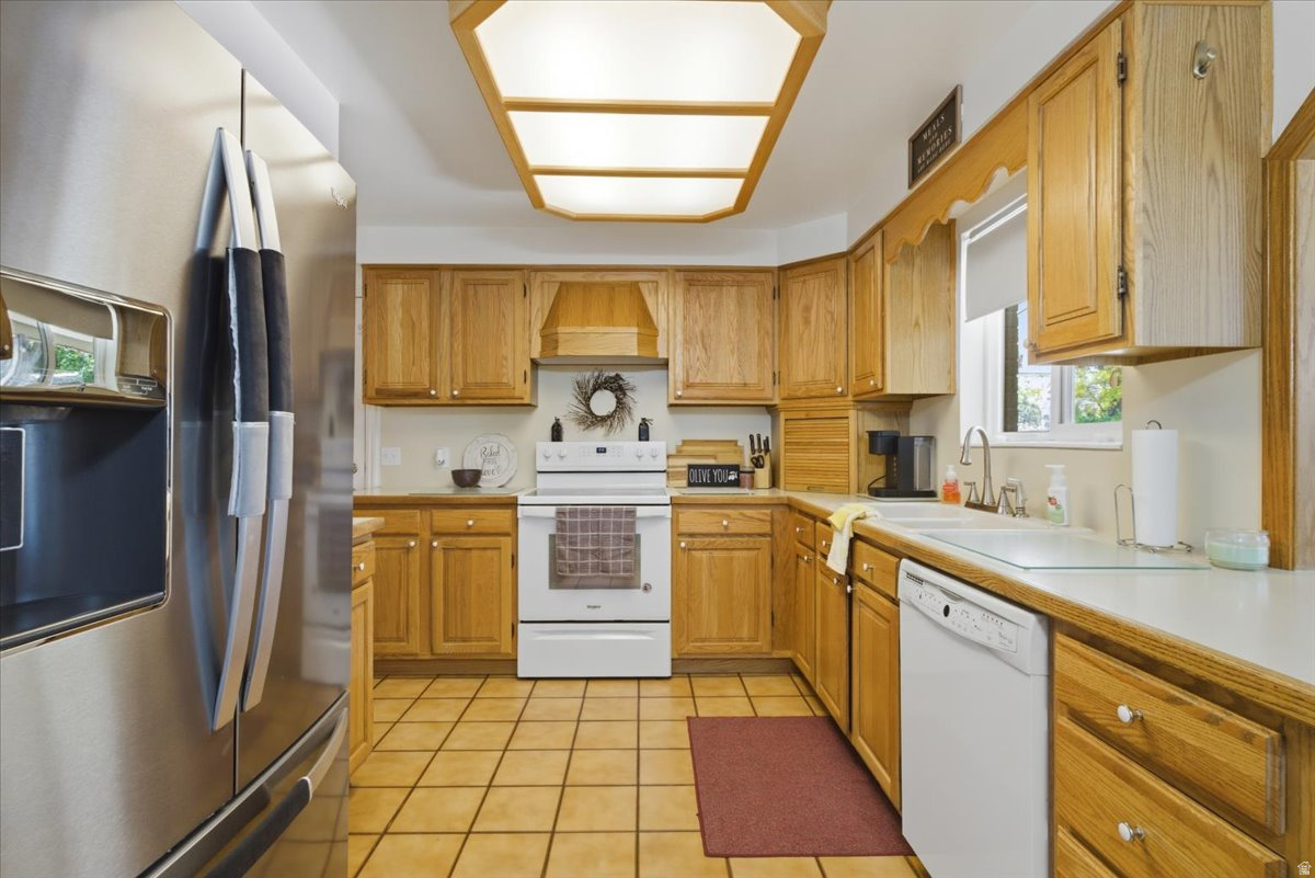 COLONY WEST - Residential