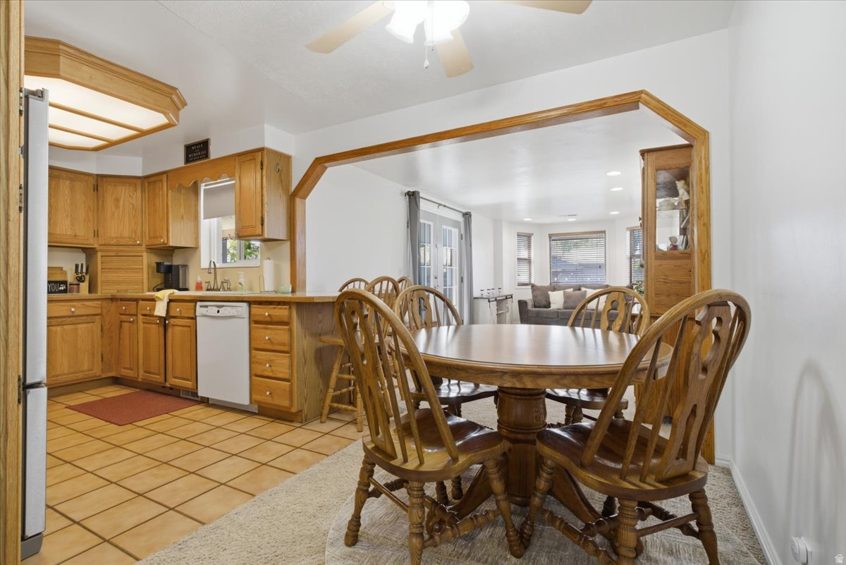 COLONY WEST - Residential