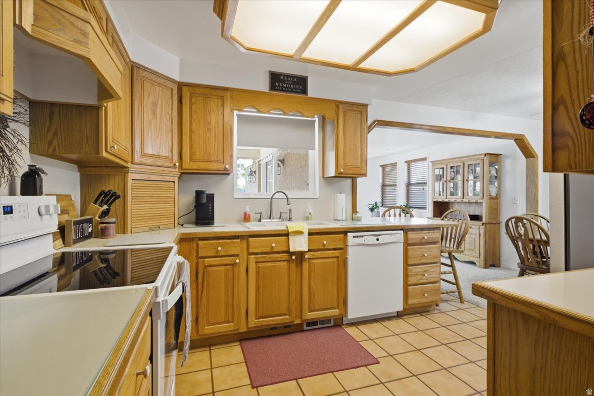 COLONY WEST - Residential