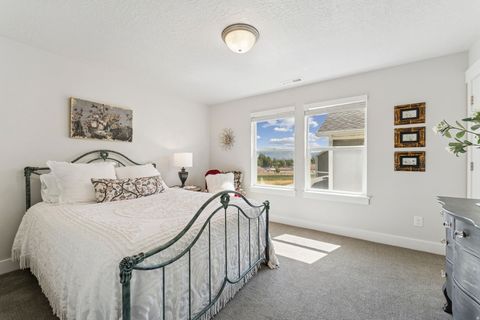 Tiny photo for 1128 N SPRINGER VIEW LOOP, Midway, UT 84049 (MLS # 2131376)
