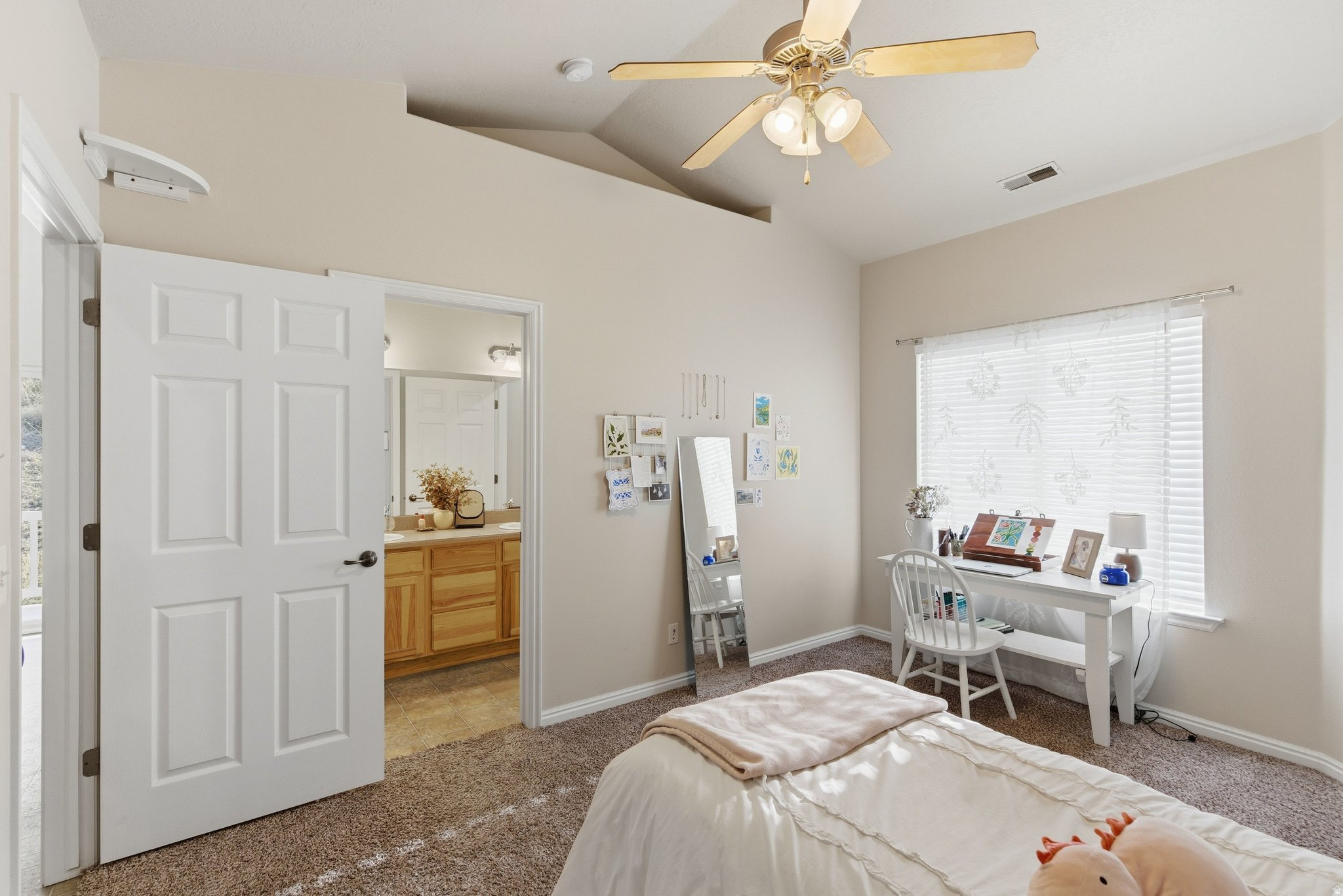 CANYON MEADOW - Residential