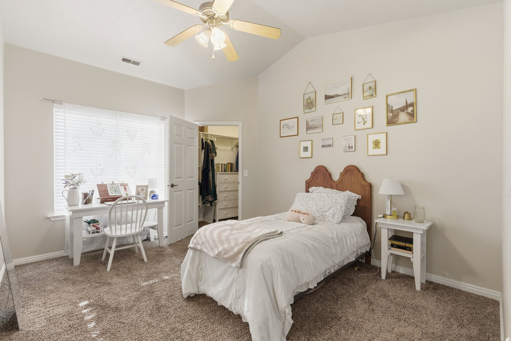 CANYON MEADOW - Residential