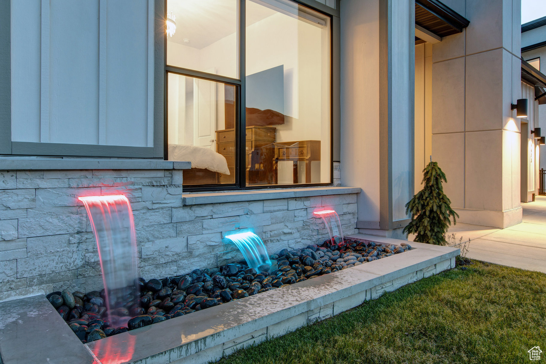SEASONS ESTATES - Residential