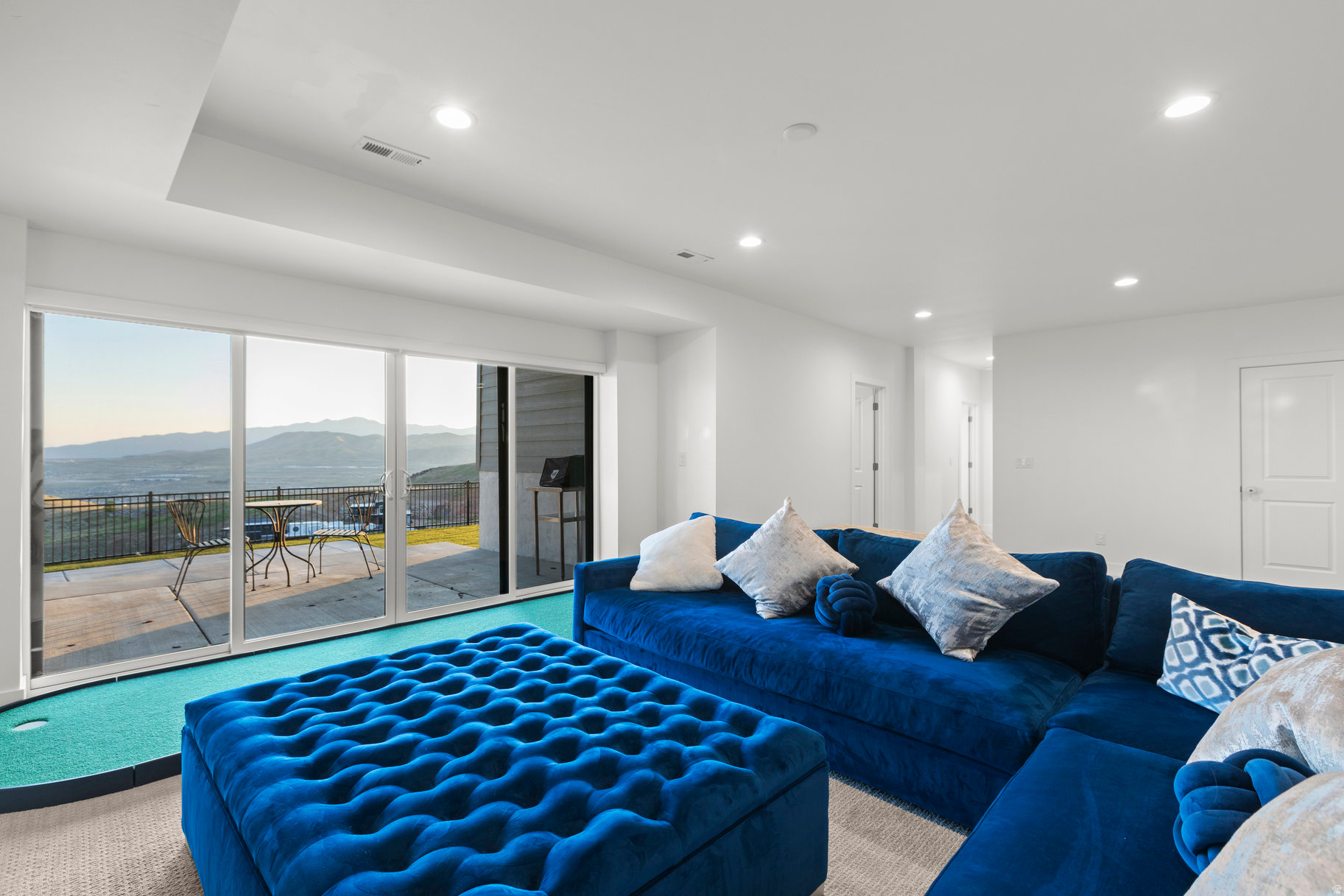 SEASONS ESTATES - Residential