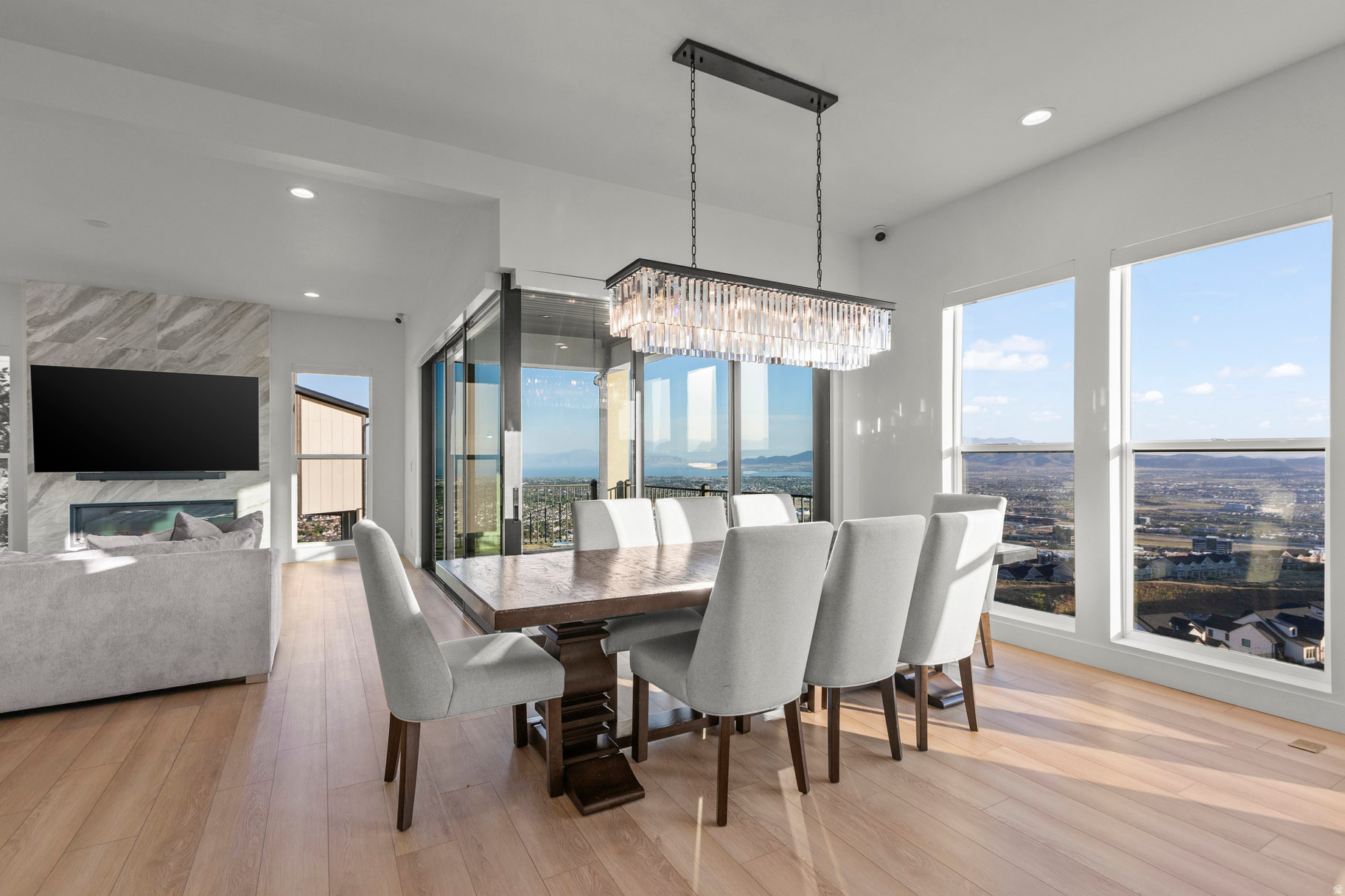 SEASONS ESTATES - Residential