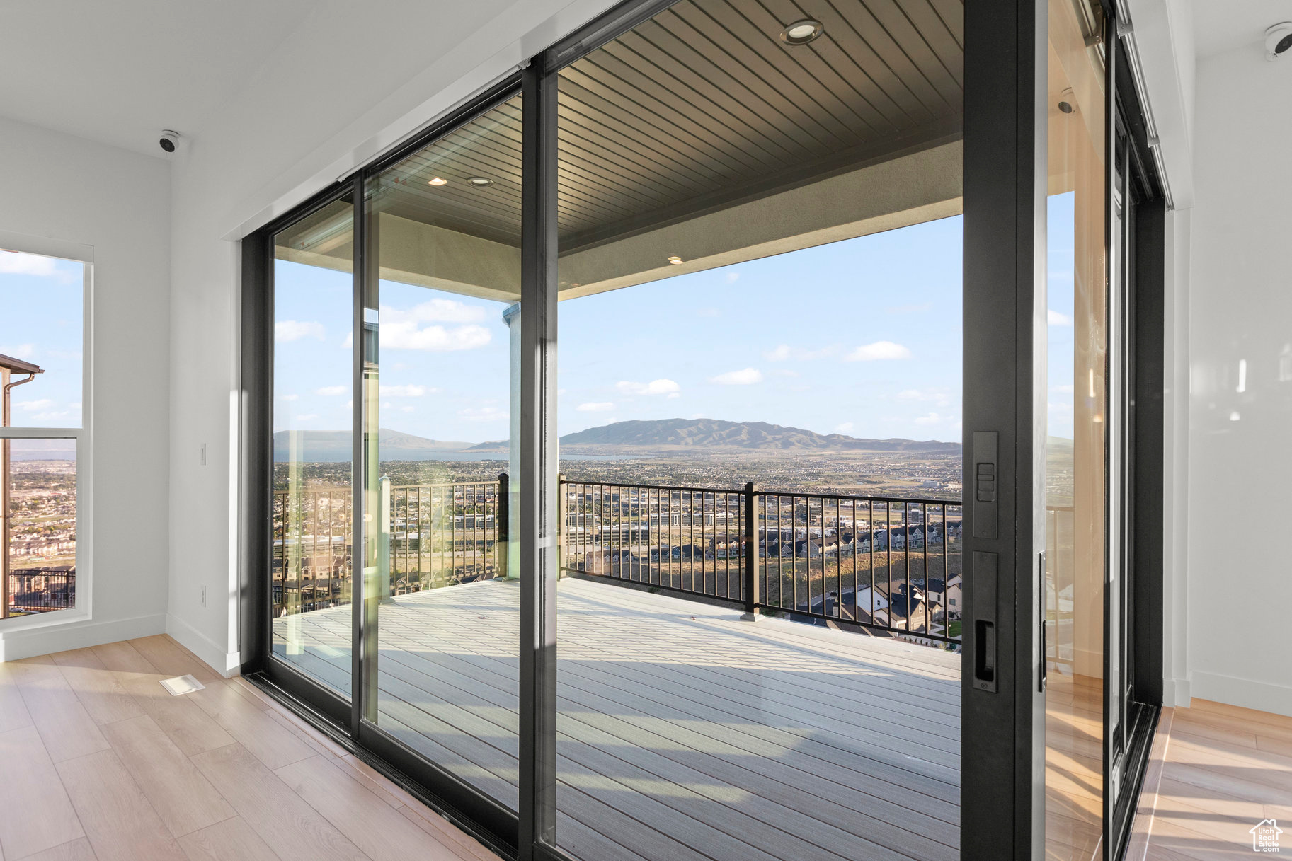 SEASONS ESTATES - Residential