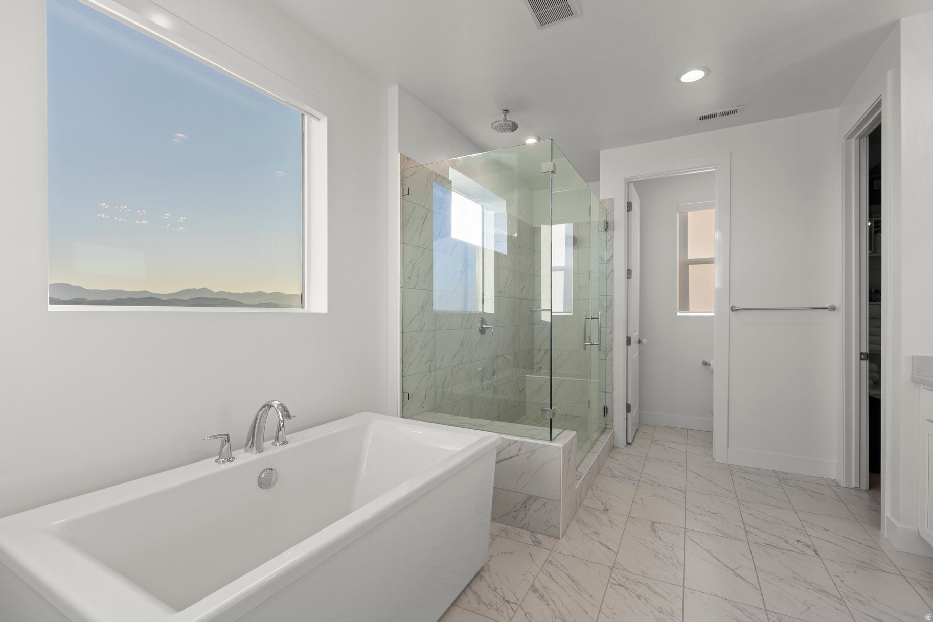 SEASONS ESTATES - Residential