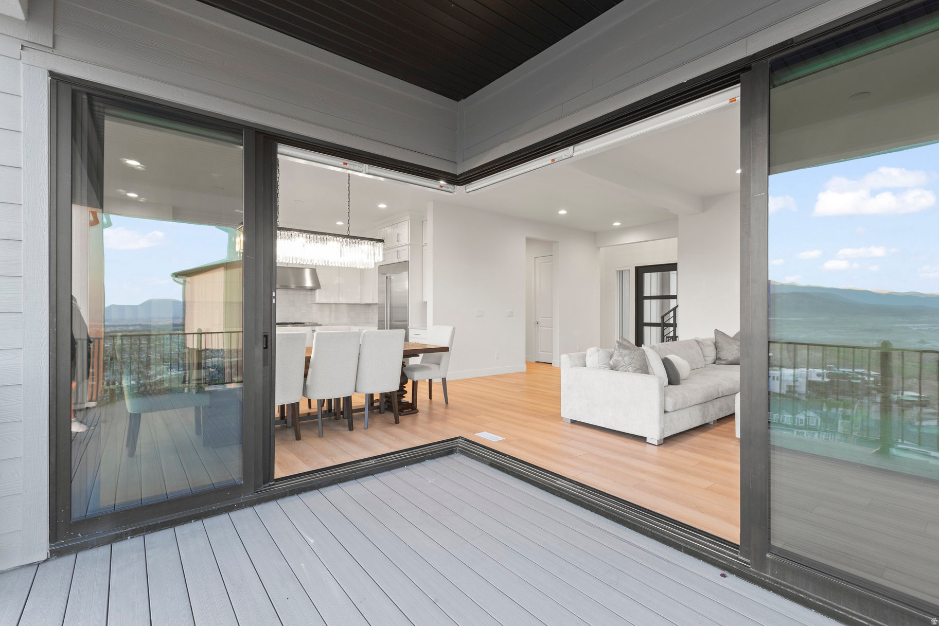 SEASONS ESTATES - Residential