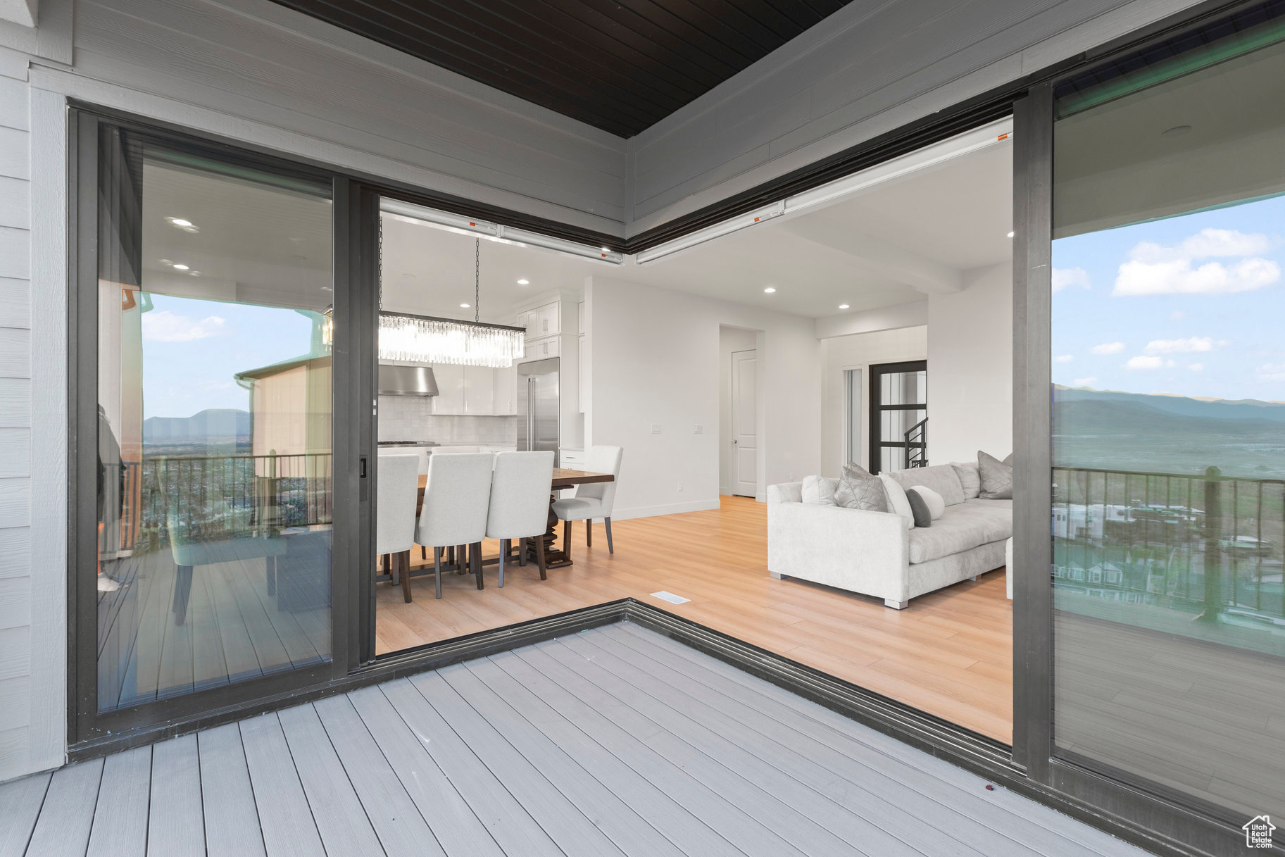 SEASONS ESTATES - Residential