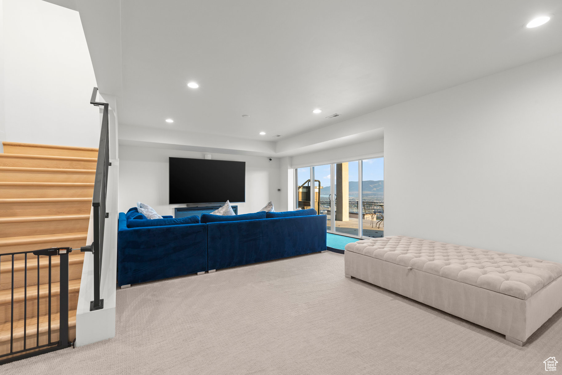 SEASONS ESTATES - Residential