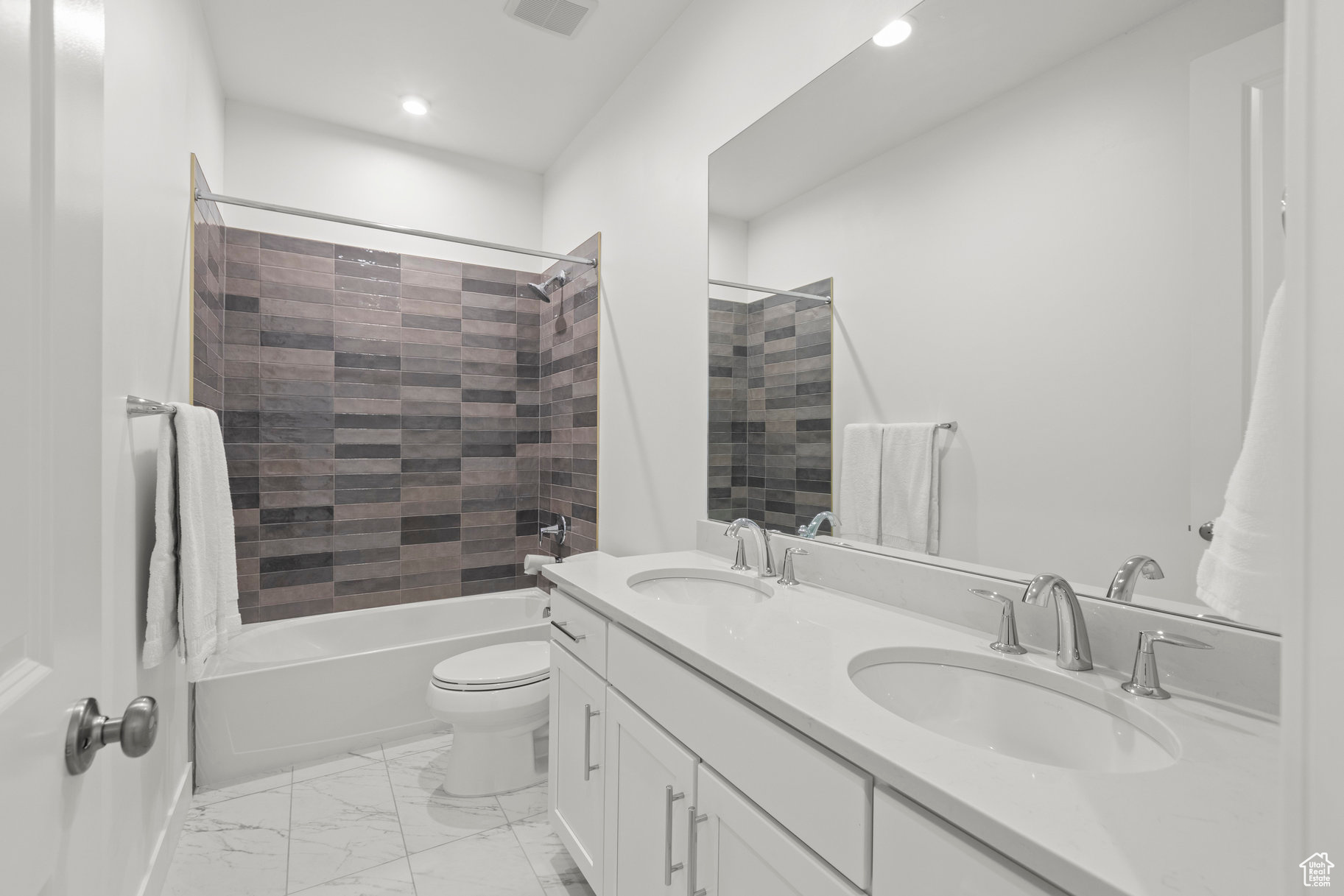 SEASONS ESTATES - Residential