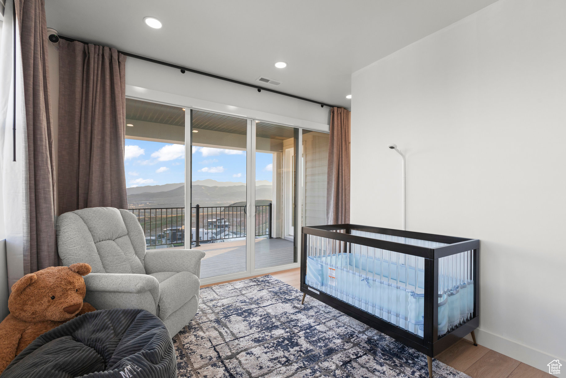 SEASONS ESTATES - Residential